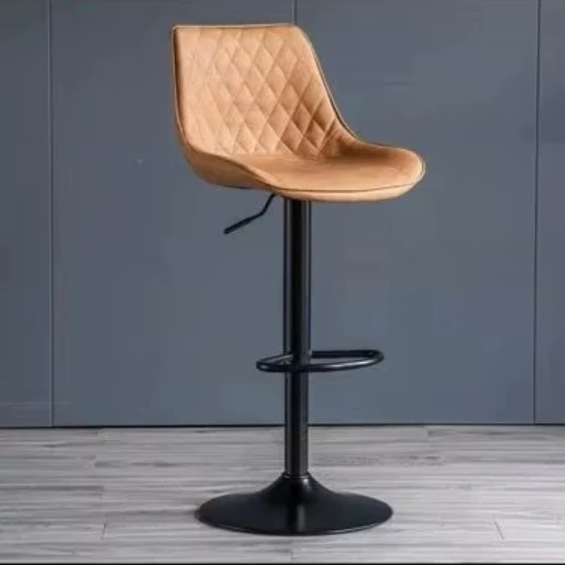 

Leather bar stools with armrests, modern design, suitable for use in restaurants and gyms