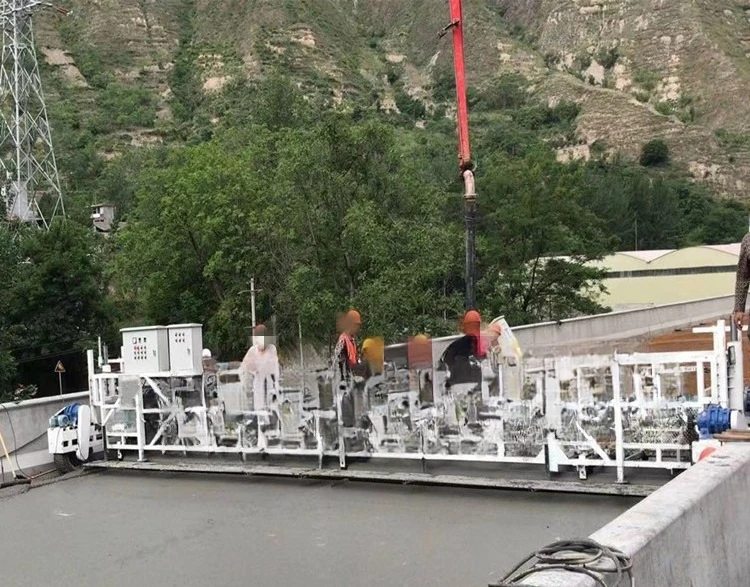 Suspended bridge pavement paver, box girder leveler paver