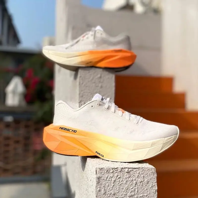 

New summer hot lightweight breathable professional marathon comfortable running shoes fitness ultralight shoes Very good
