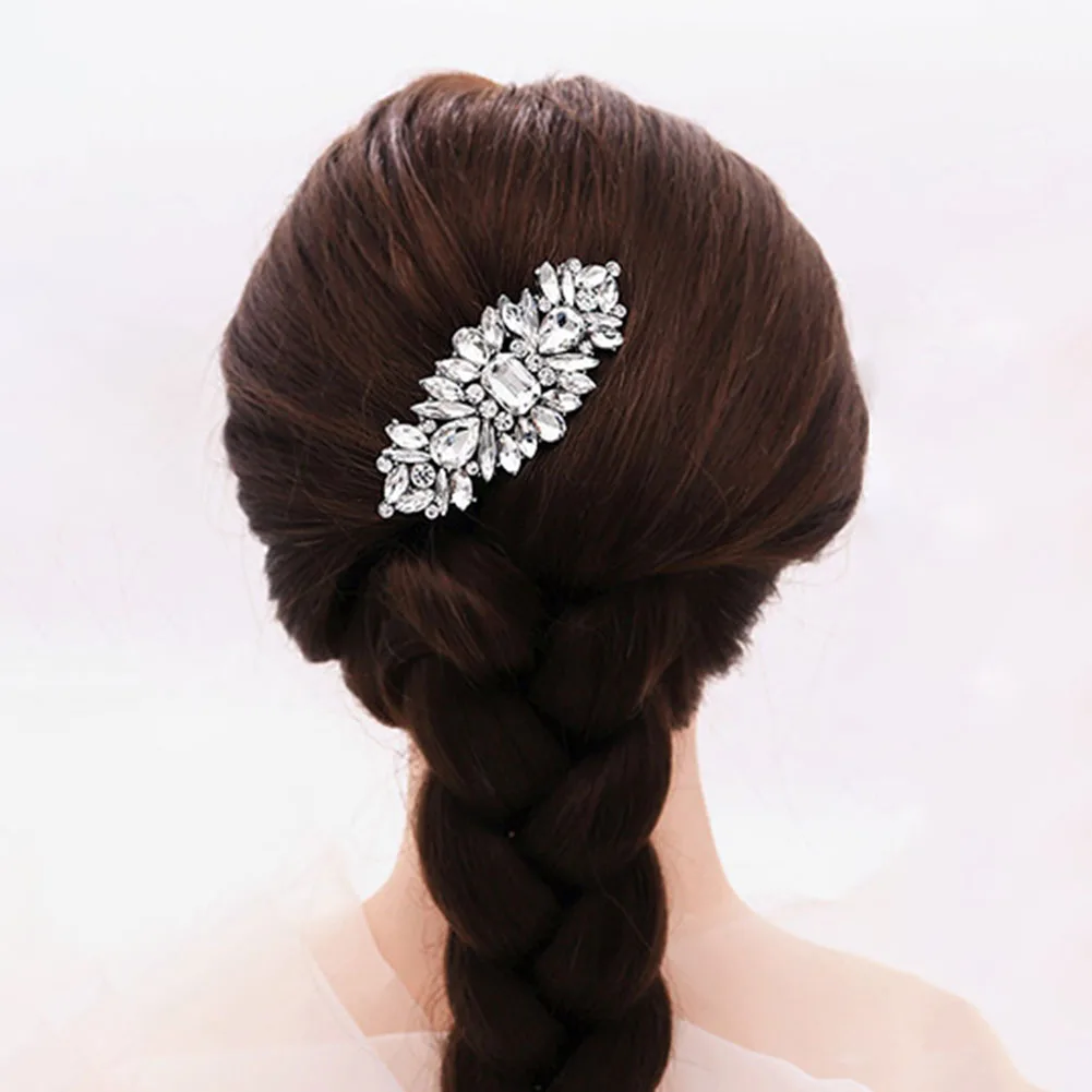 Bridal Vintage Metal Hair Comb Female Sparkling Horse Eye Rhinestones Messy Bun Maker Tiara for Princess Party Favors