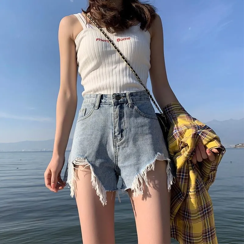 New High Waisted Look Slim Loose A-line Spice Girl Jeans Raw Edge Wearing Hot Pants Ripped White Female Denim Shorts Summer