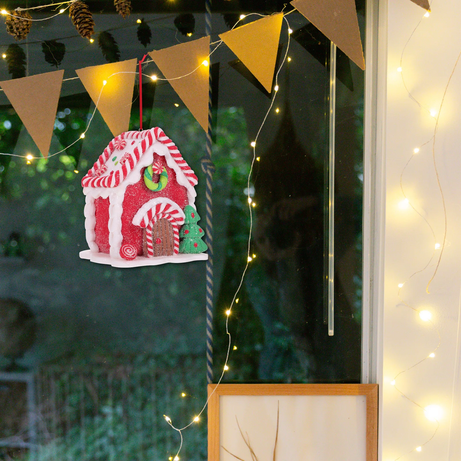 

1Pcs Christmas Hanging Mini House Decoration Festive Party Ornament Premium Material Indoor Outdoor Tree Home Garden Decor
