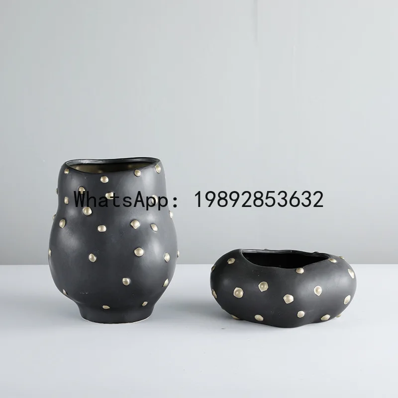 

Black Resin Flower Pot Gold Point Flower Vase Flowerpot Floral Arrangement Accessories Irregular Home Decoration Accessories