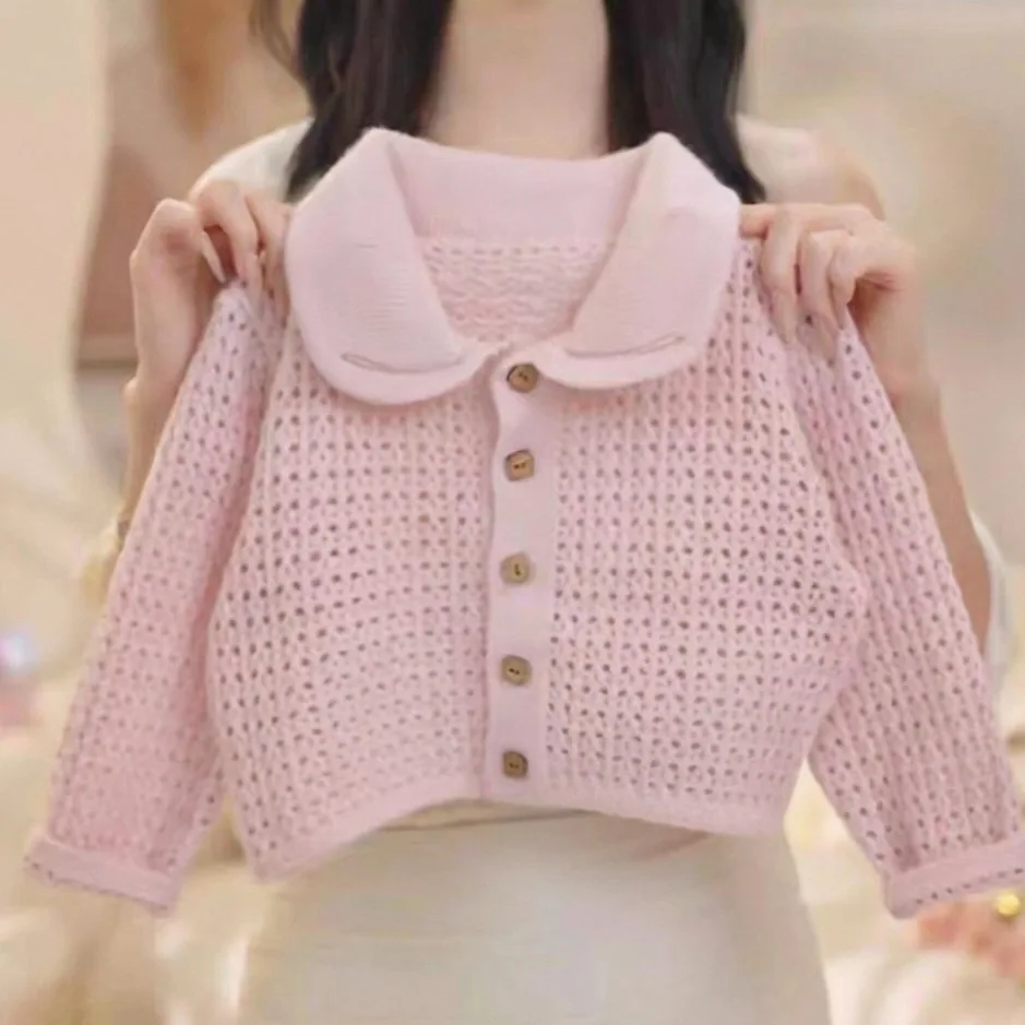2026 Autumn and Winter Girls' Sweater Top Korean Western-style Hollow Knitted Cardigan Little Girls' Coat