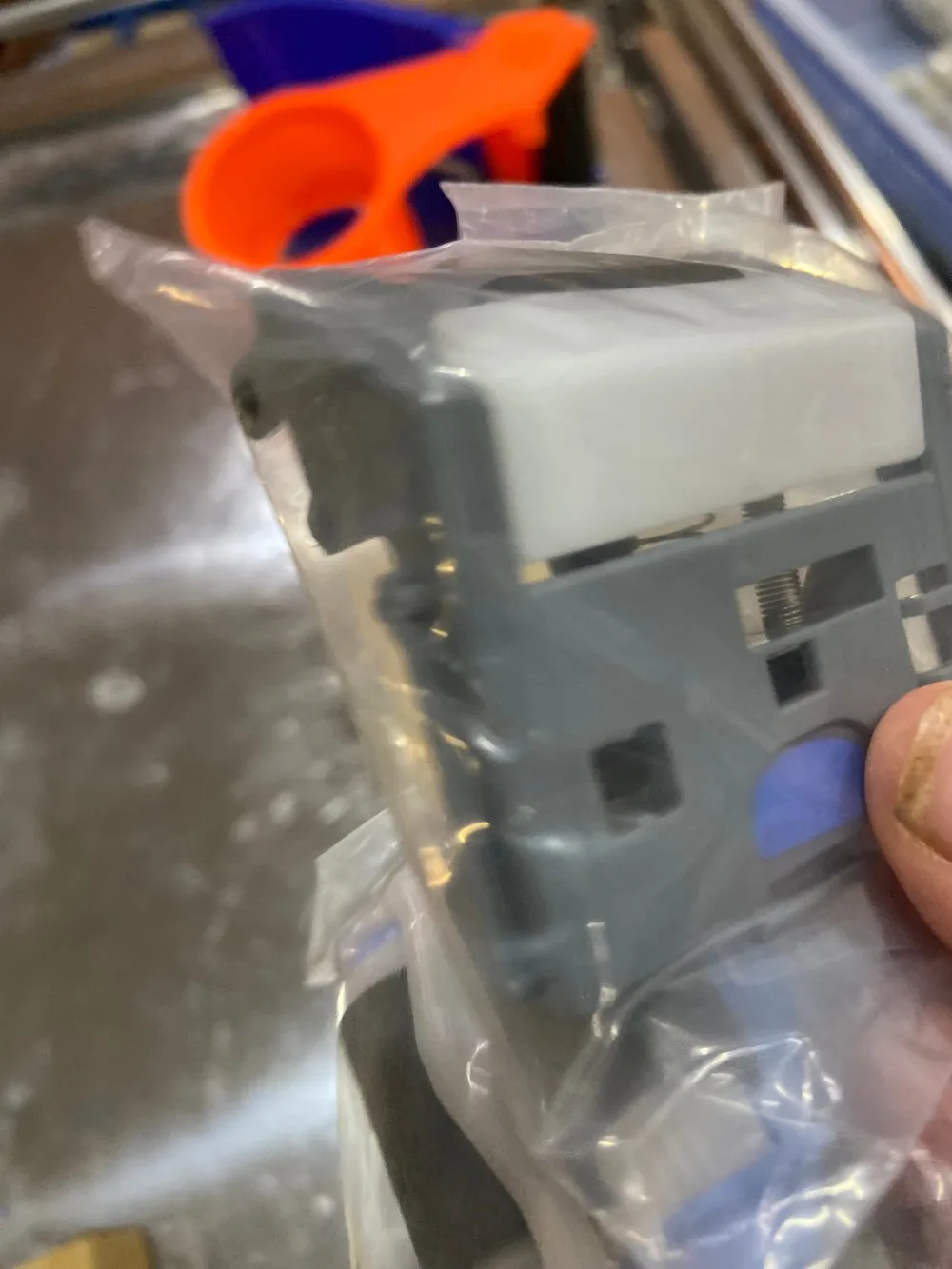 

RM2-6577-000 B5L24-67904 Разделительный ролик захвата для HP Color LaserJet M552 M553 M554 M555 M577 M578 M652 M653 M681 M682