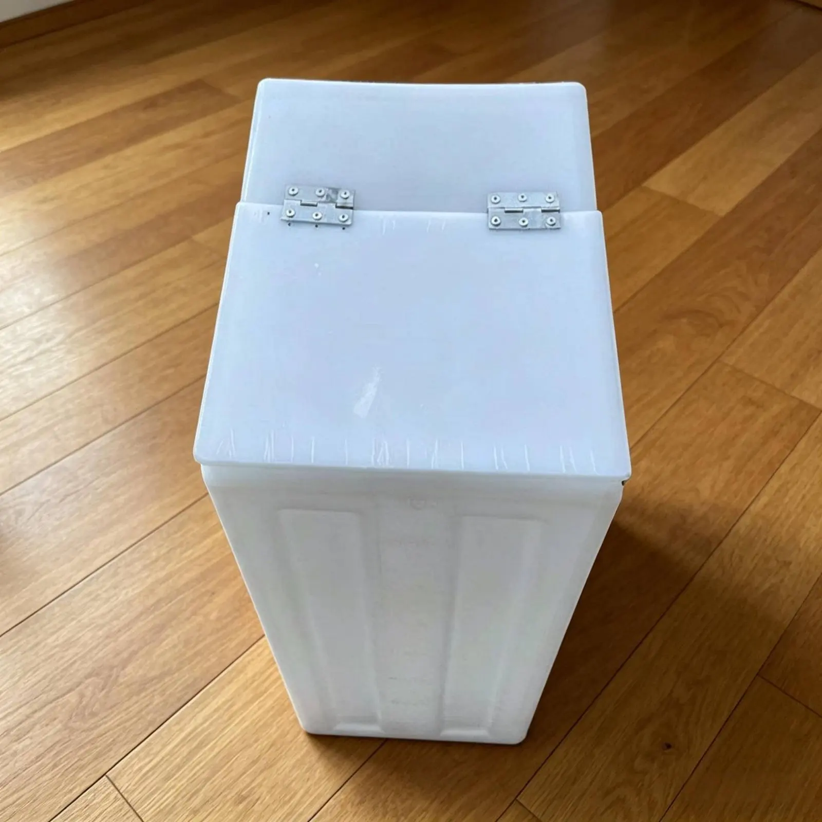Afbeelding 7: Vierkante wateropslagcontainer Lekbestendig scharnierend deksel Watercontainer Staande opbergcontainer met deksel Uit één stuk