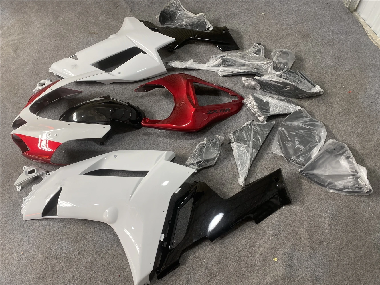 مجموعة هدايا الدراجة النارية تناسب ZX-6R 2007 2008 -6R 636 07 08 هدية أحمر أبيض أسود للدراجات النارية