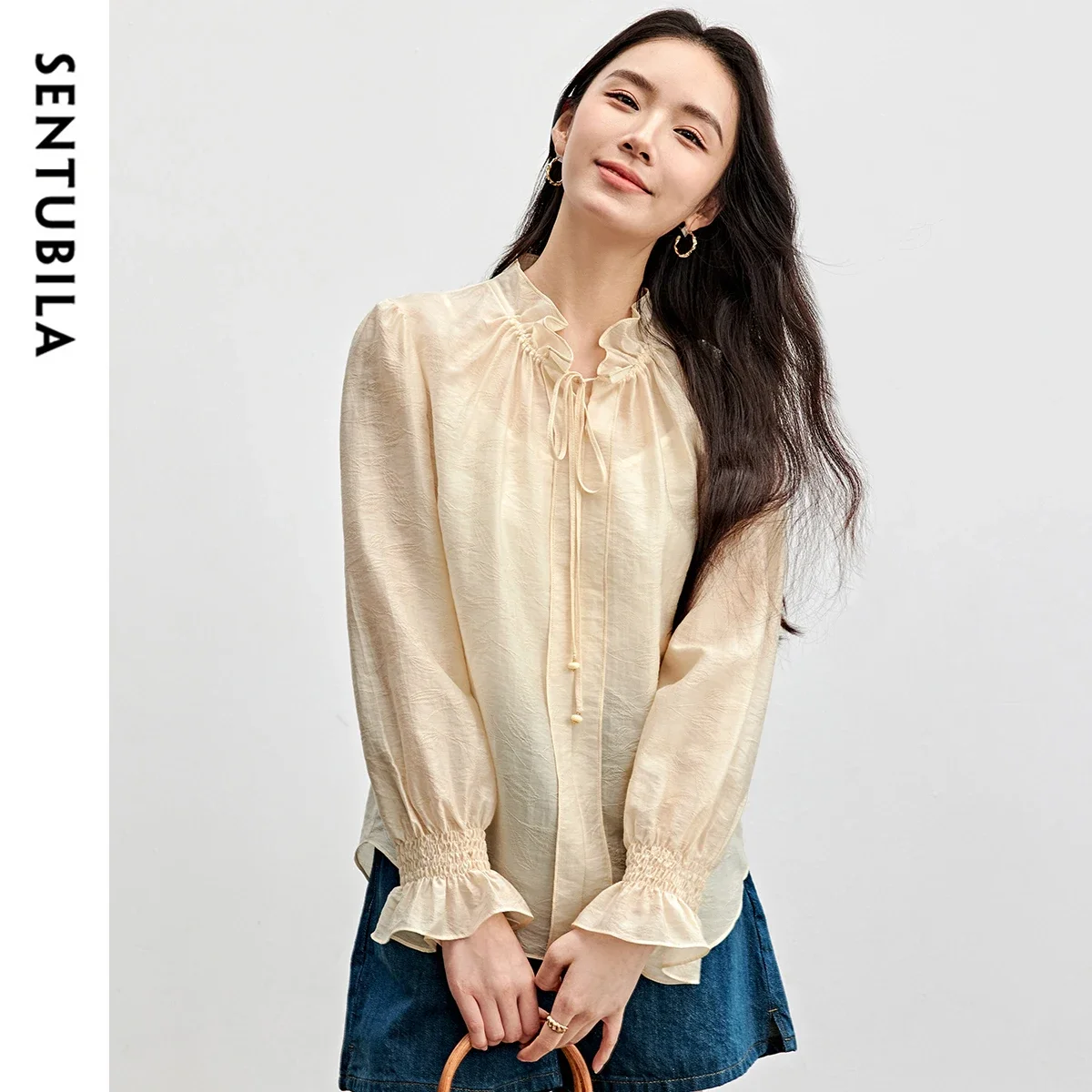 

SENTUBILA Lyocell Women Blouses 2025 Autumn Jacquard Lace-Up Ruffled Collar Petal Sleeve Commute Tops Loose Pullovers 151C57890