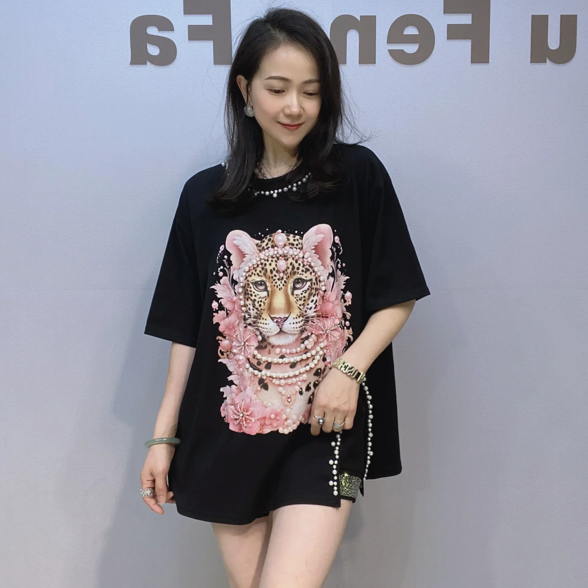 

Casual O Neck Short Sleeve T Shirts Women Summer Clothes Casual Cartoon Tiger Printed Beading Embroidery Loose Female Tops Tee