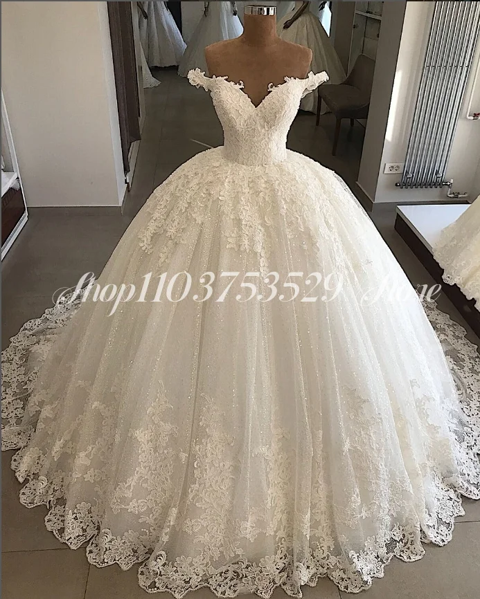 

Plus size Elegant Strapless Wedding Dresses 2025 Luxury Lace Appliques Chapel Train Bohemian Wedding Beach Bridal Gowns