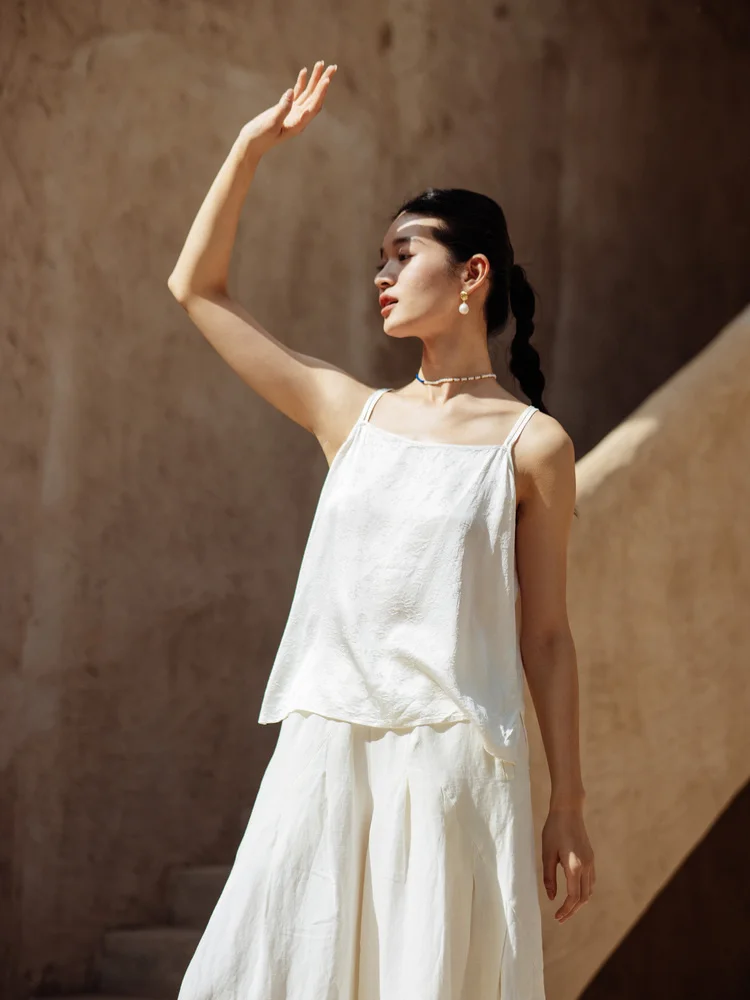 

Ele Silk Travel Women's Clothing Cross Ba k Embroidery 50 Blooms Svel Vest Faionable Versatile Loose Fit