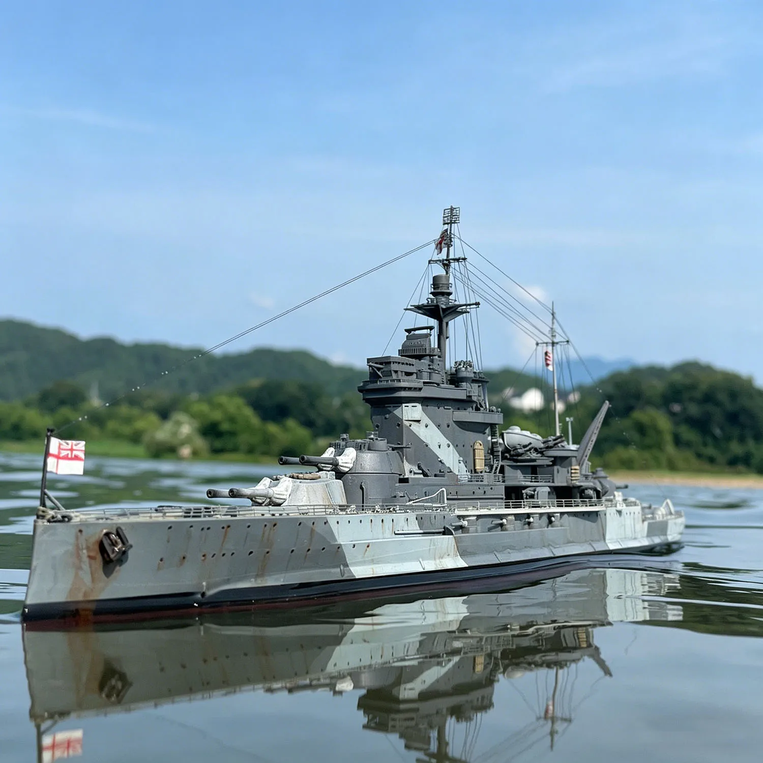 RC Ship 1/350 Warspite Battleship Remote Control Ship with Weathered Paint Rich Details RC Schiffe Model Ship Toy Warship Model