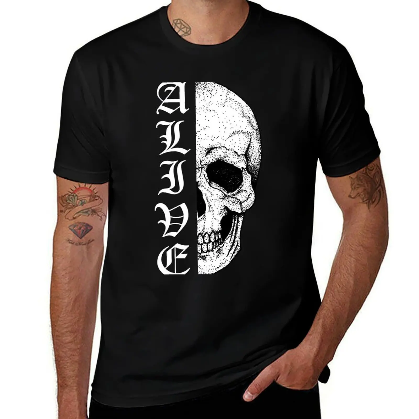 T-shirt Look Alive Skull (NOIR) T-shirt festif simple