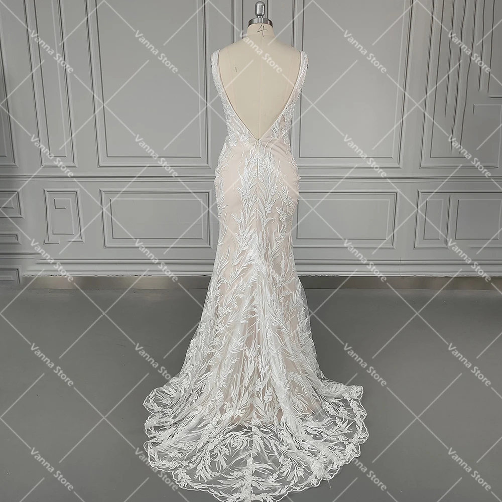 Robe de Mariée Sirène de Luxe sur Mesure avec Perles Lourdes, Col en V, Coupe Basse, Dos Ouvert, Dentelle Festonnée, Photos Réelles de Patients, Peu importe