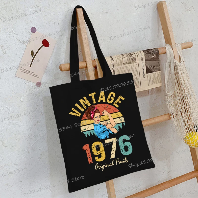 Funny 1976 Year Printed Women's Men's Handbags Vintage 1970 To 1979 Birthday Year Trend Shopping Bag Fashion Christmas Tote Bags