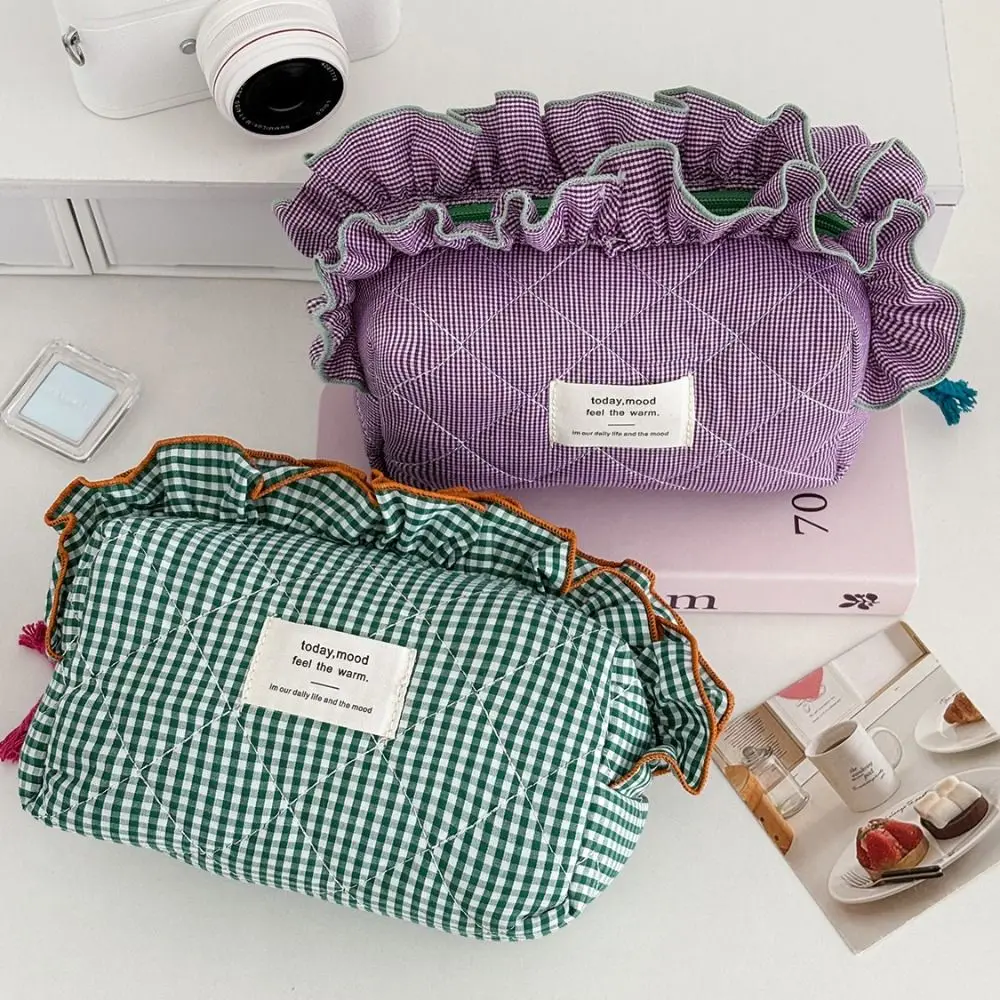 Elegant Vintage Gingham Cosmetic Makeup Bag Organizer Ruffled Edges Cosmetic Pouch Sweet Large Capacity Pencil Storage Bag Gifts