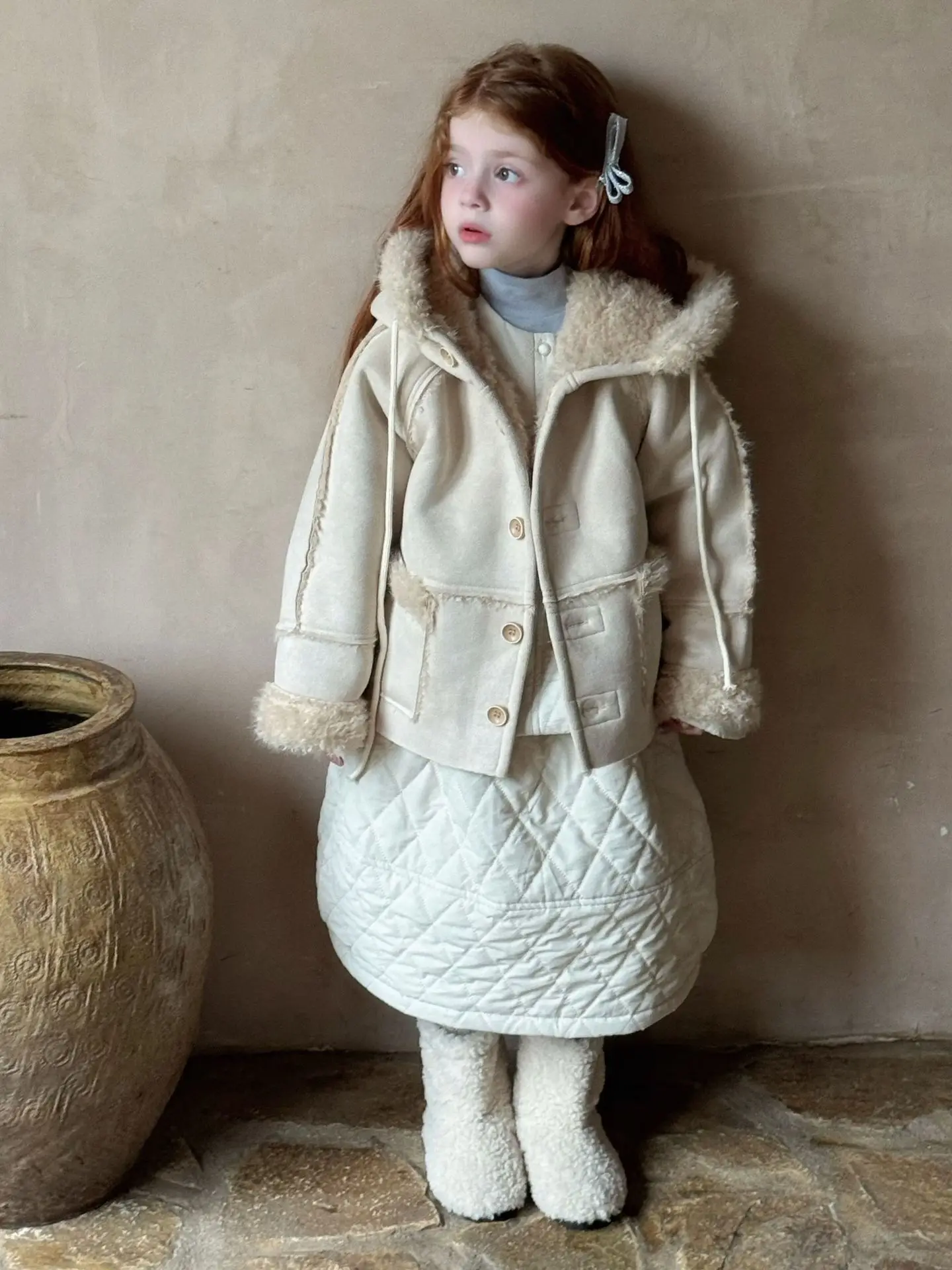 Girls Coat 2024 New Children Clothing Girls Fur Integrated Short Style Hooded Jacket Children Woolen Jacket