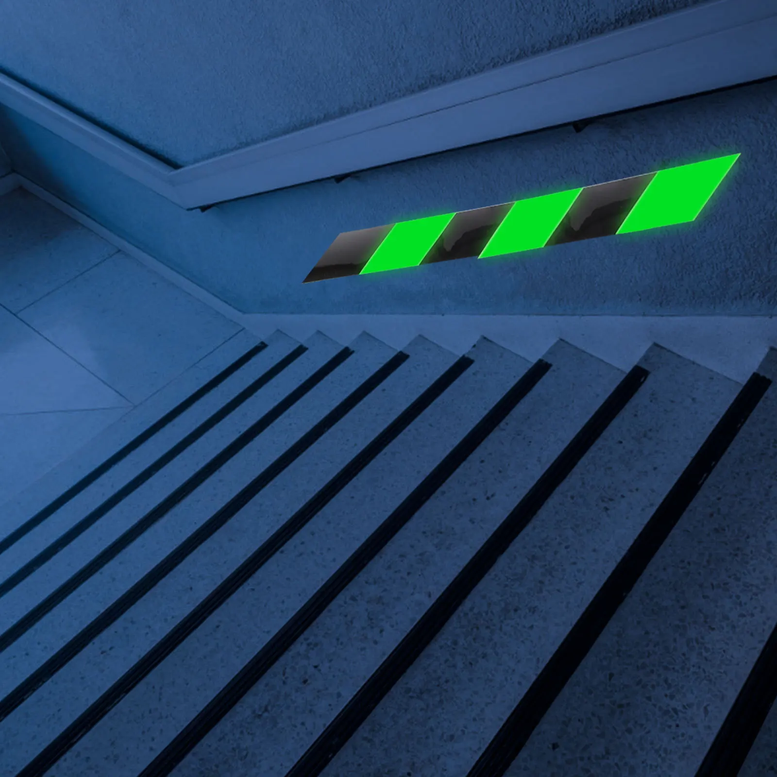 1 لفة تتوهج في شريط مضيء داكن لإشارة اتجاهات السلالم توجيه شريط أمان فلورسنت أخضر وأسود #6