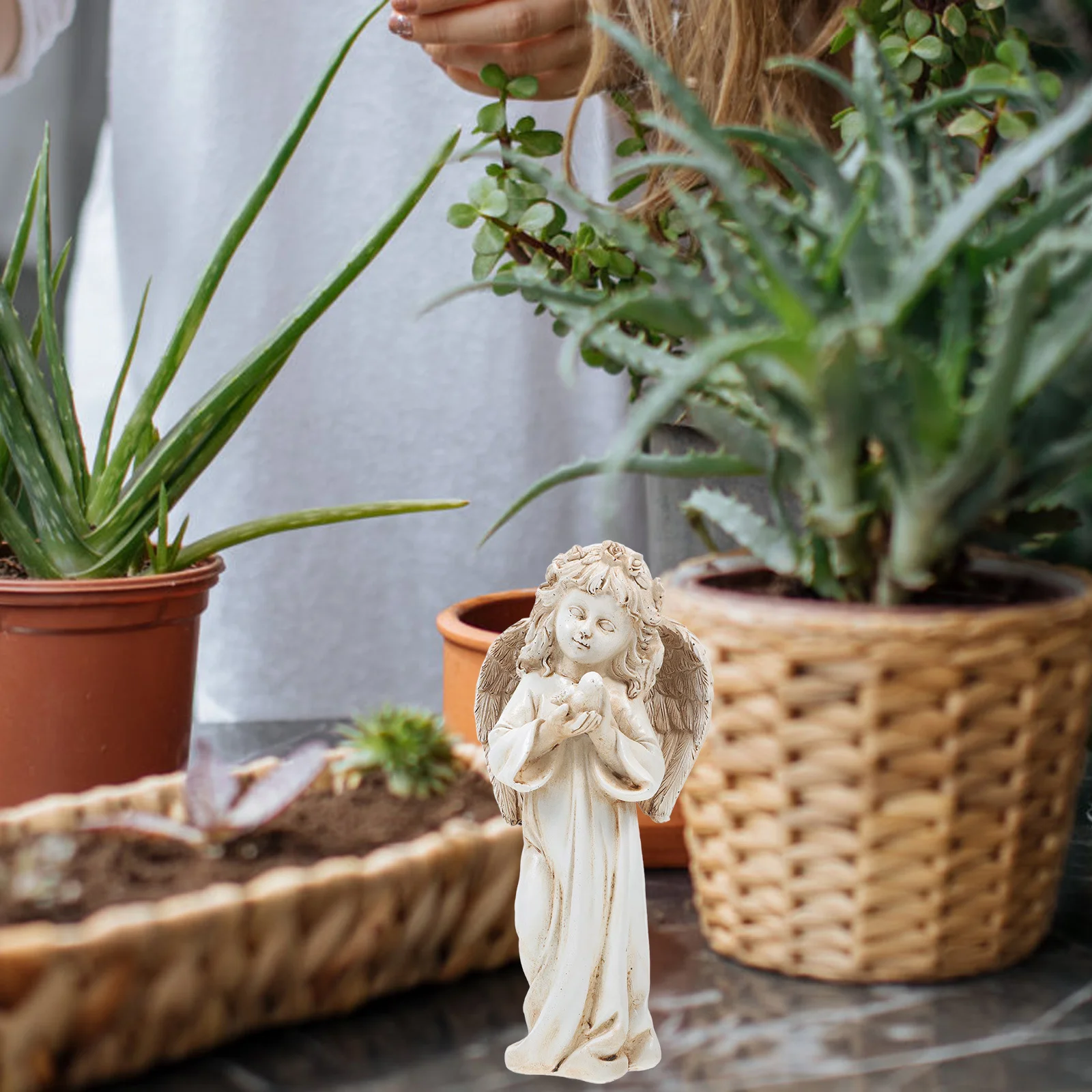 

Vintage Retro Angel Sculpture Classic Resin Garden Decoration Indoor Outdoor Angel Statue Home Decor Garden Statue