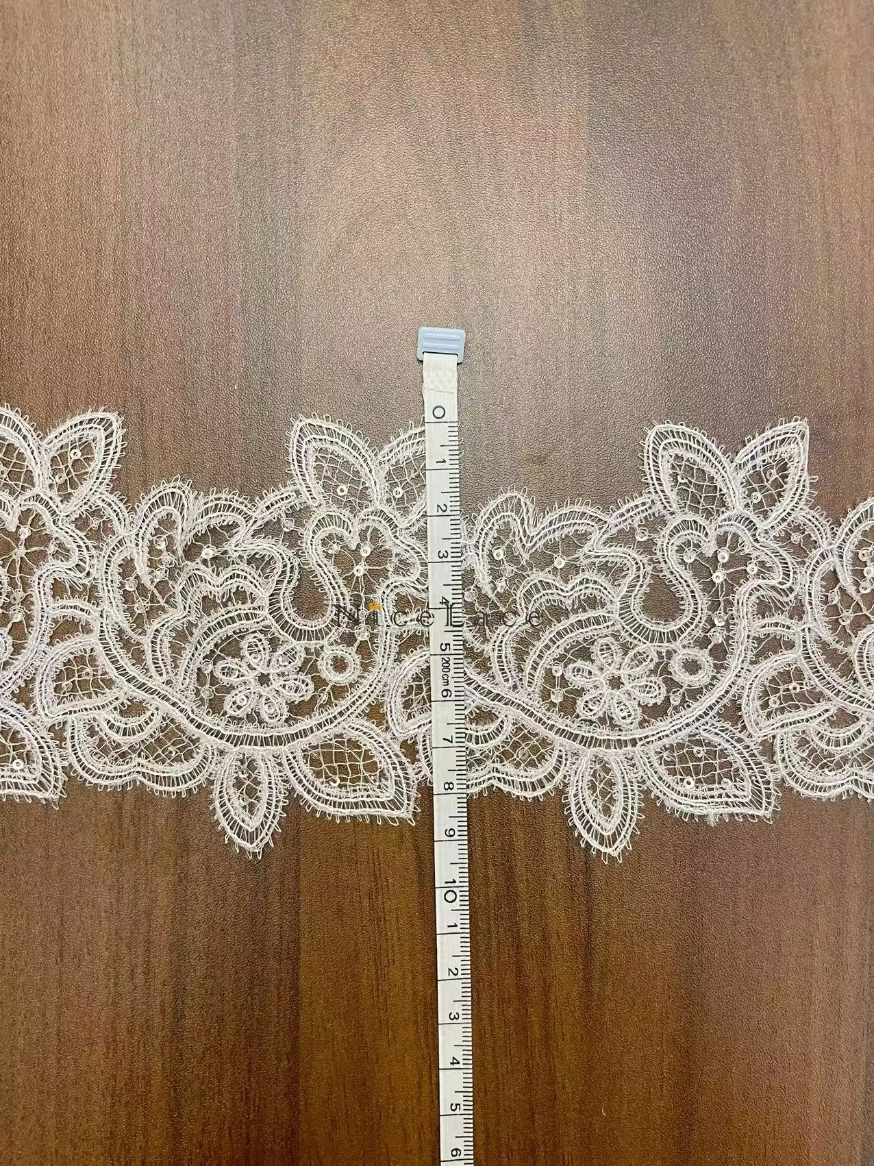5yards/lot Sequins Guipure tri - Home Fashion Textiles ulasan dan harga