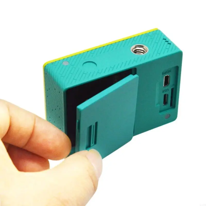 Yi 스포츠 액션 카메라용 USB 포트 커버가 있는 U13B 배터리 뒷문 커버