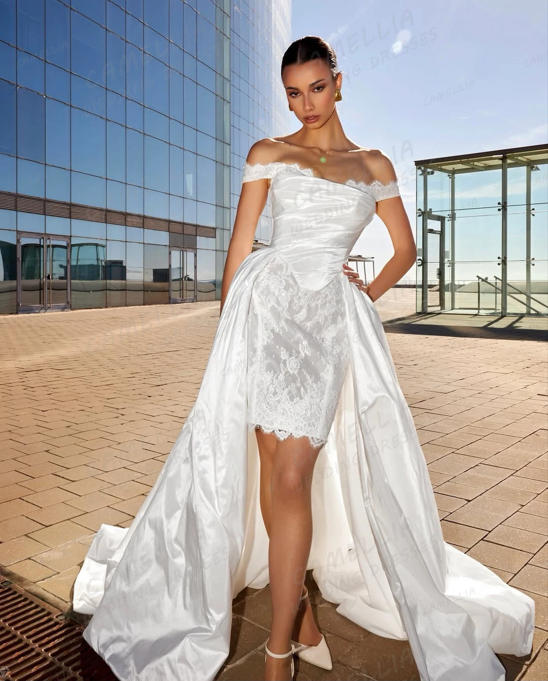 Lace Satin Wedding Dresses Mermaid Women's Sexy Appliques Short Bridal Gowns Formal Sweep Train Vestidos De Novia Customized