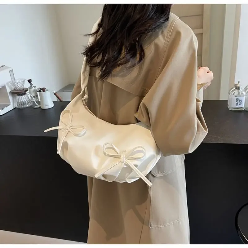

PU Leather Shoulder Bag Bowknot Women Pleated Handbag Zipper Cloud Bubble Bag Tote Bag for Shopping Work Travel Fanny Pack Men
