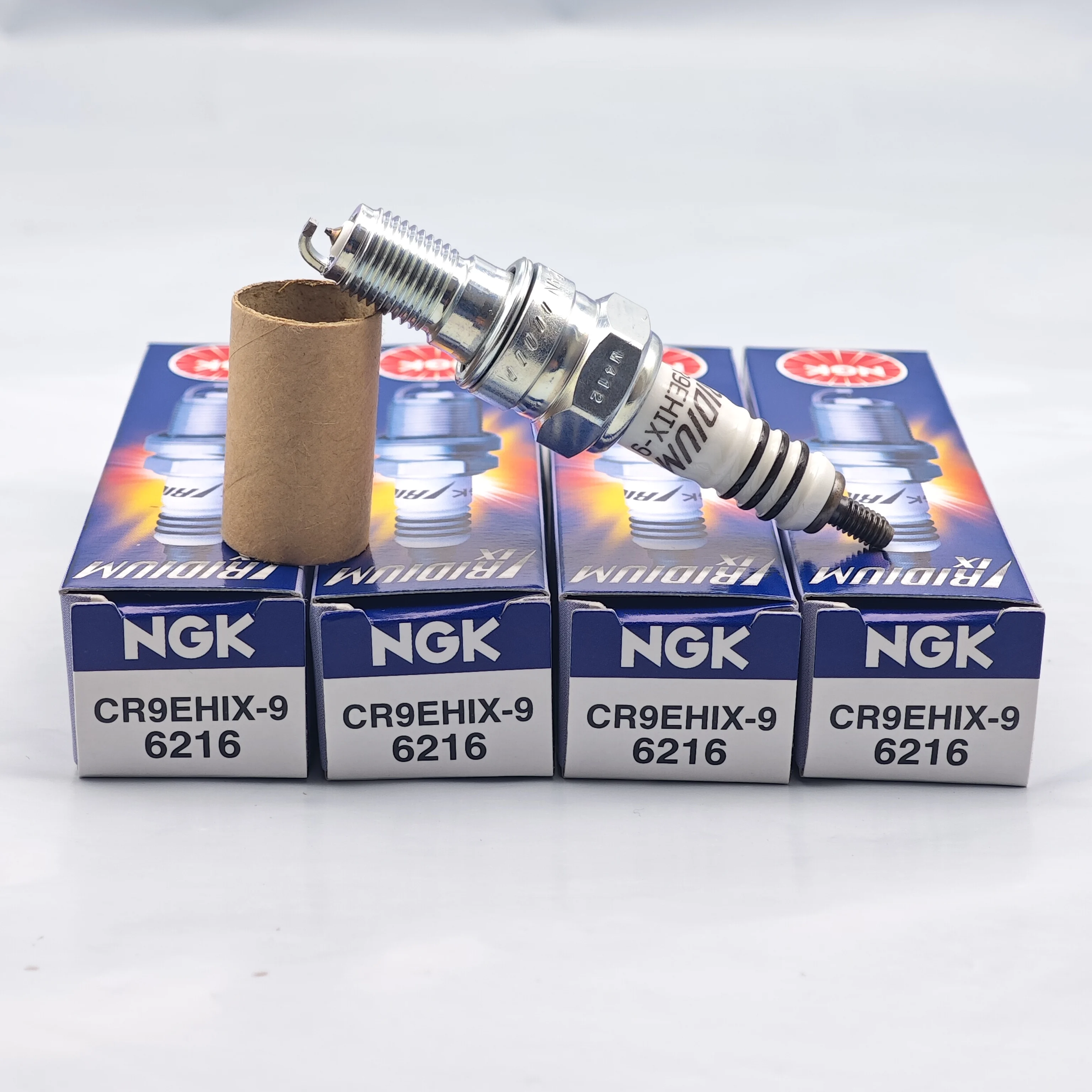 4pcs NGK Iridium spark plug CR9EHIX-9 6216 Suitable For HONDA CB600F CBR1100XX CBR600F F2 F3 F4 CBR650F RVF750R Upgrade CR9EH-9