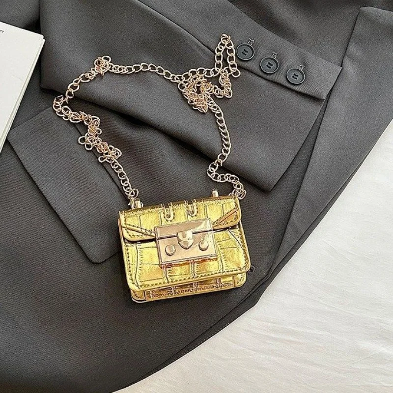 

Premium Leather Crossbody Bag For Ladies Adjustable Shoulder Strap Handbag With RFID Protection Design