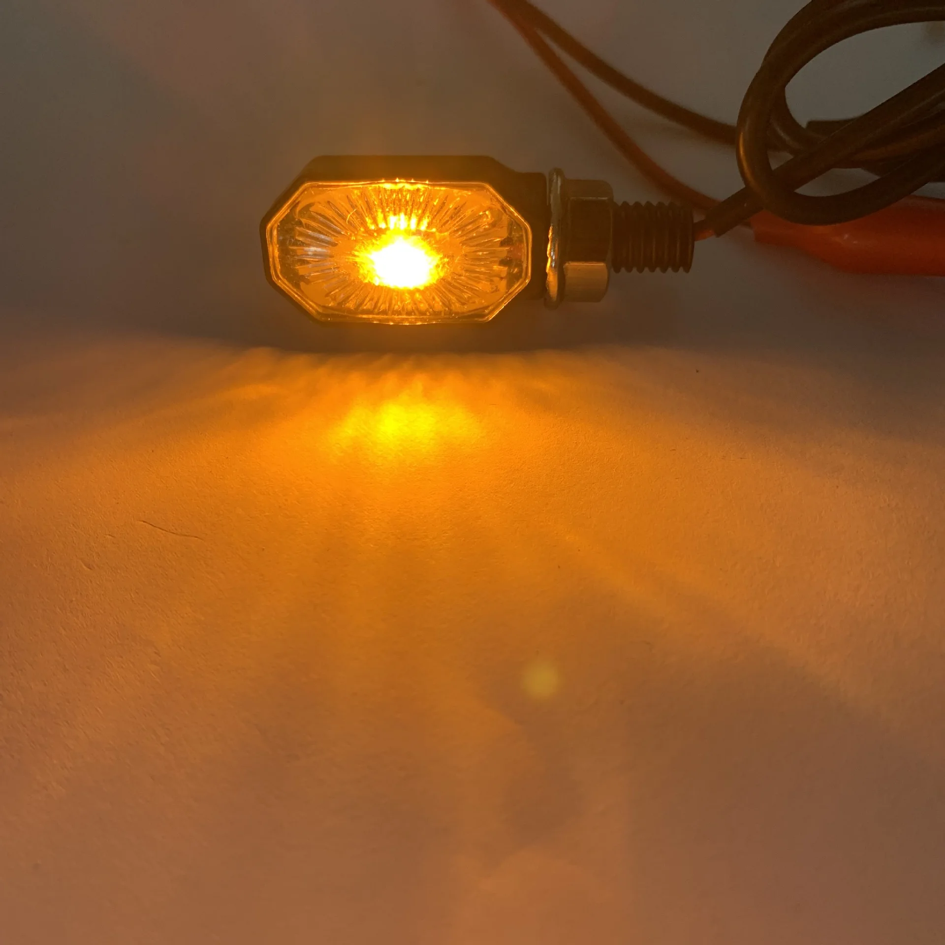 مصغرة LED للدراجات النارية بدوره إشارات ضوء دراجة نارية مصابيح العنبر الوامض مؤشرات LED ضوء لكاواساكي هوندا السوبر مشرق