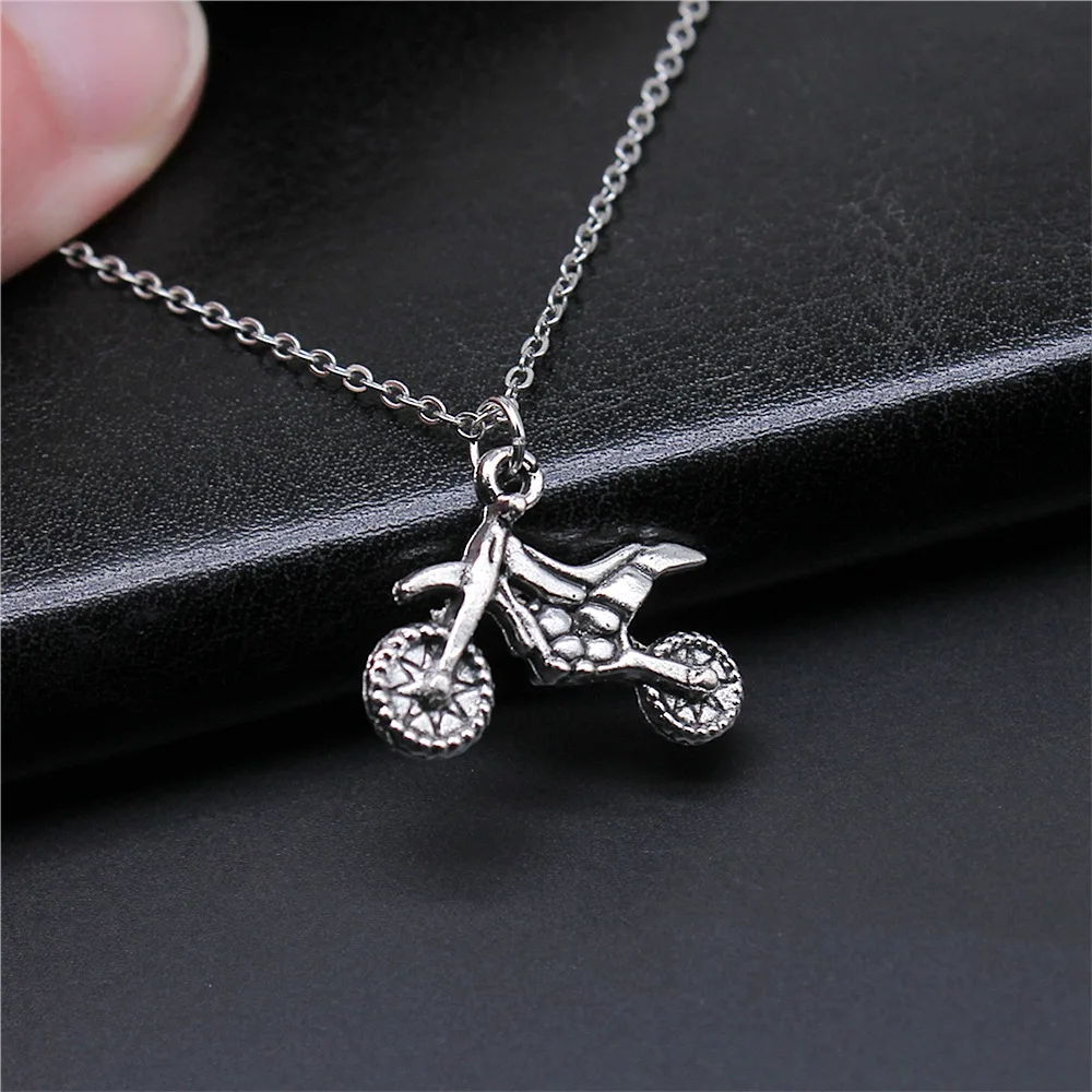 Simple Classic Fashion 22x17mm Antique Silver Color Motorcycle Pendant Girl Women Short Chain Necklaces Choker Necklace