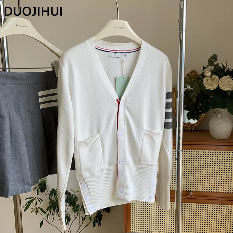 DUIJIHUI stile Preppy Cardigan femminile lavorato a maglia con scollo a v di base autunno classico a righe moda contrasto colore semplice Cardigan