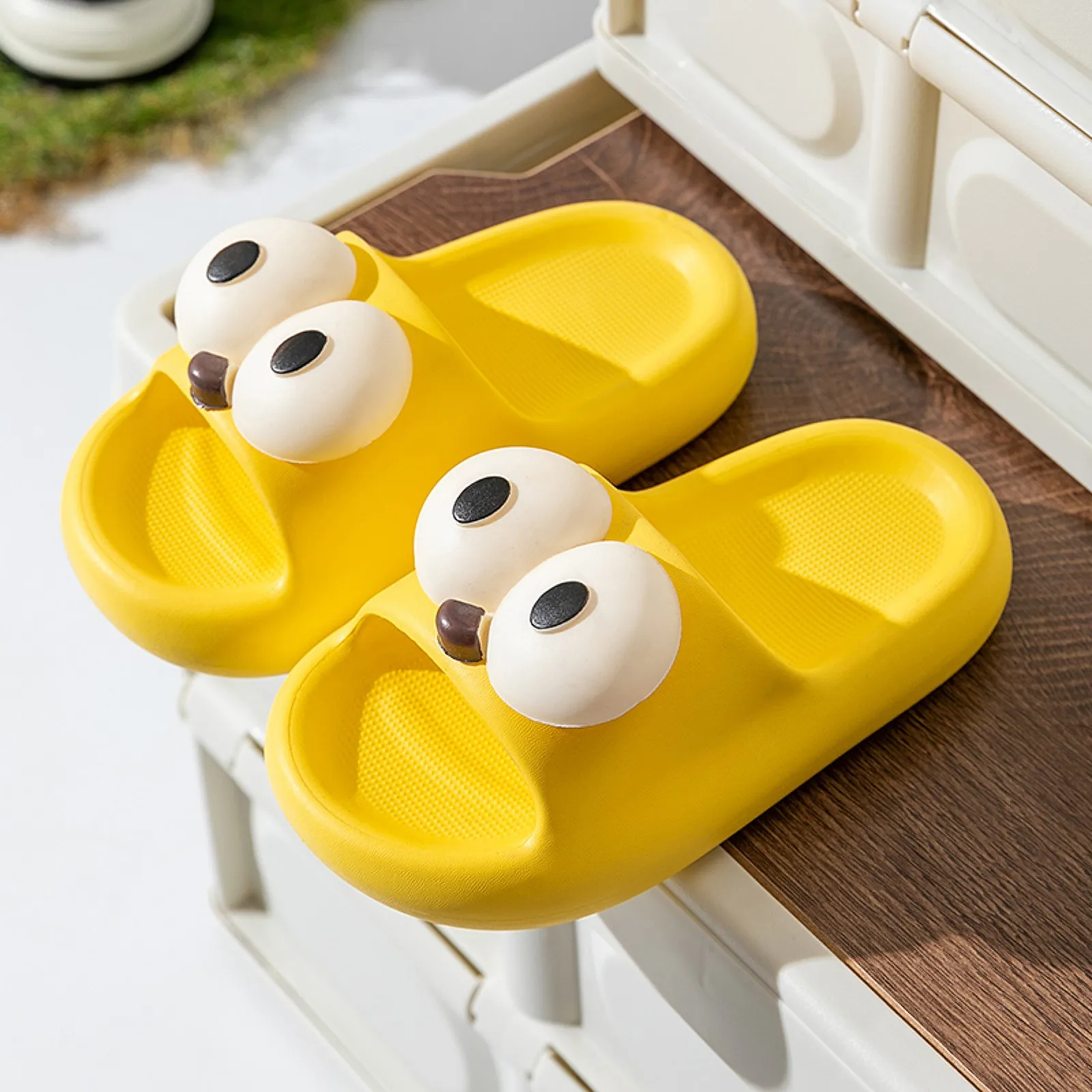 Children Shoes Comfortable Soft Soled Slippers for Kids Boys Girls House Slides Shower Sandals Cartoon Outdoor Beach Slippers