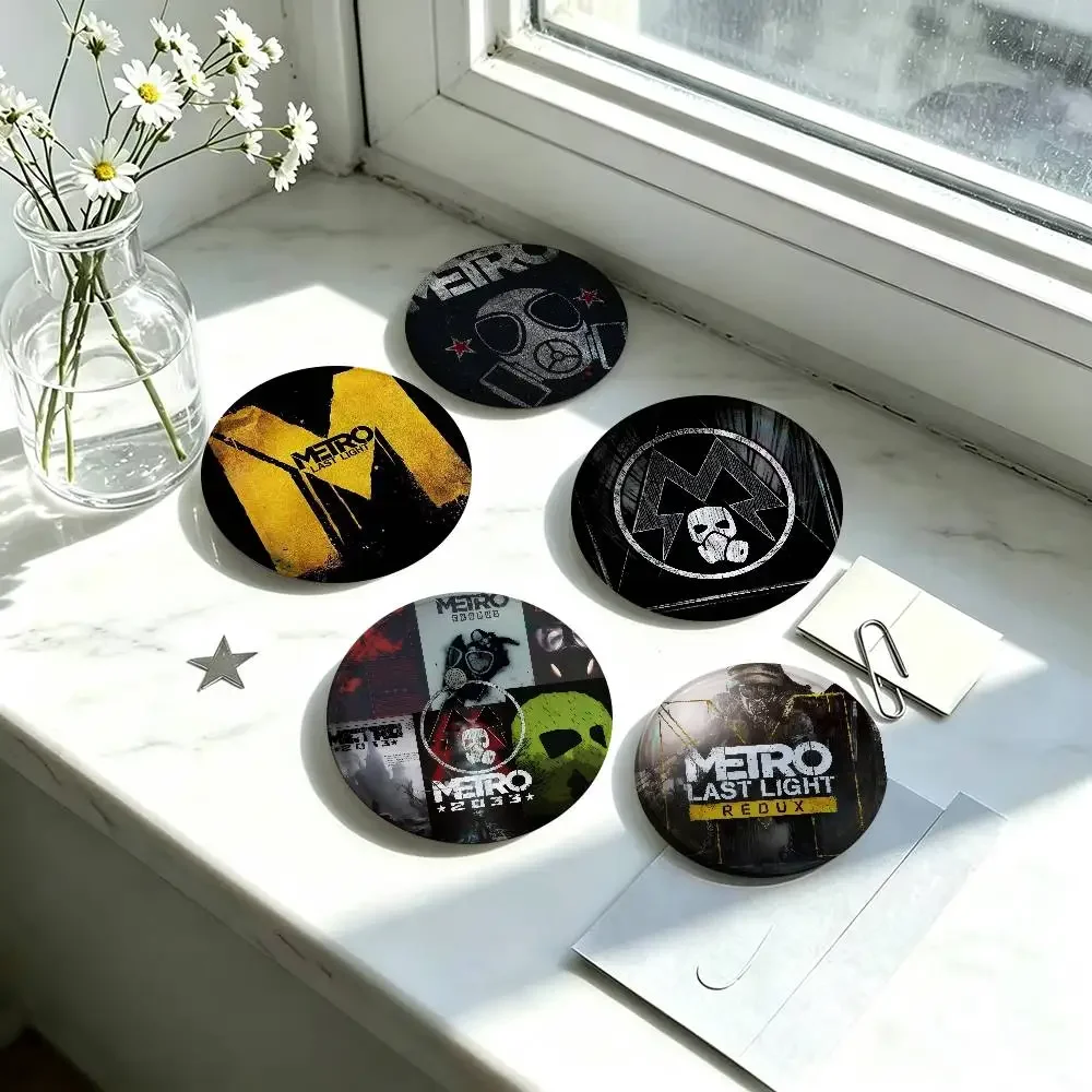 M-etro Exodus 2033 Last Light  Anime Figure Pin for Boys Girls Character Brooches Creative Bag Badge Fashion Jewelry Accessories