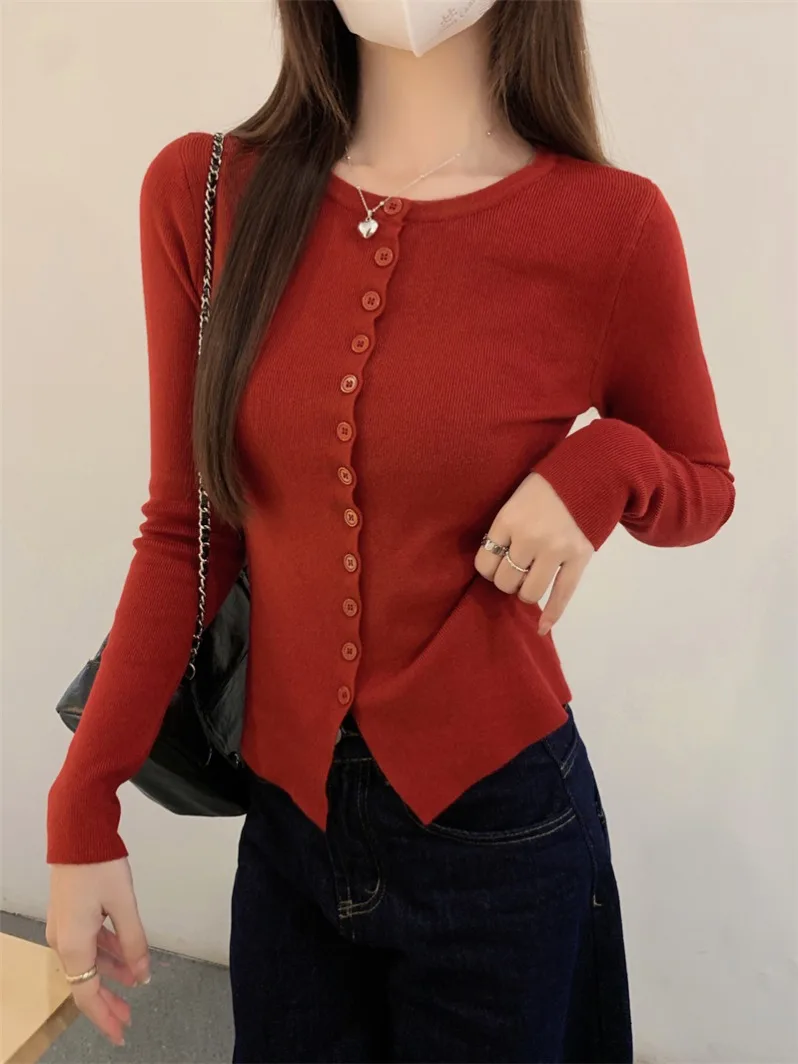 

Pure Desire Red round Ne Button Knitted Cardigan Women's Spring Slim Fit New Year Long Sve Base irt Aosphere Top
