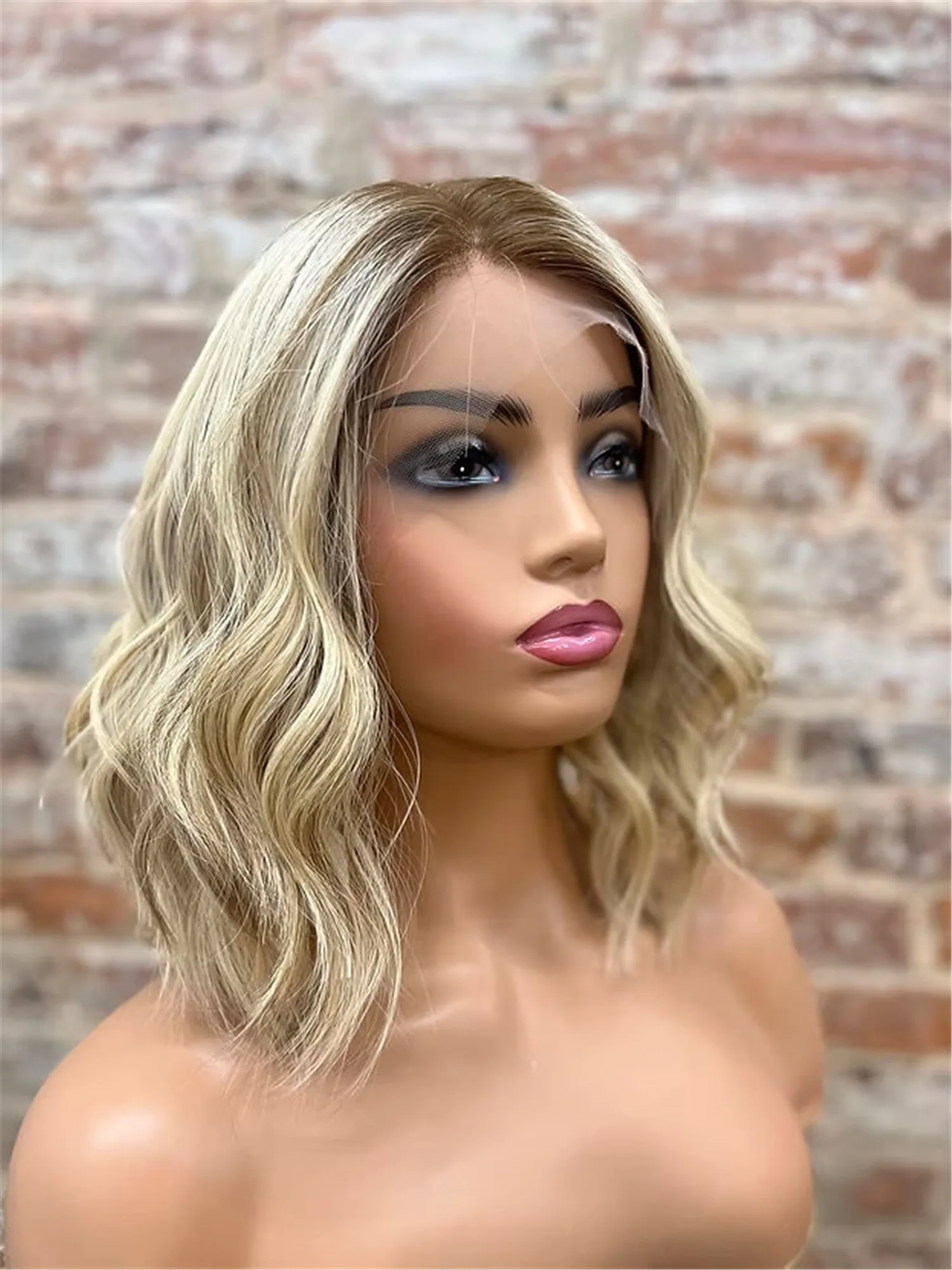 Blonde Hair Loose Wave Ombre 150% Density Synthetic Lace Front Wigs Free Parting Daily Party Cosplay Wigs Female Heat Resistant