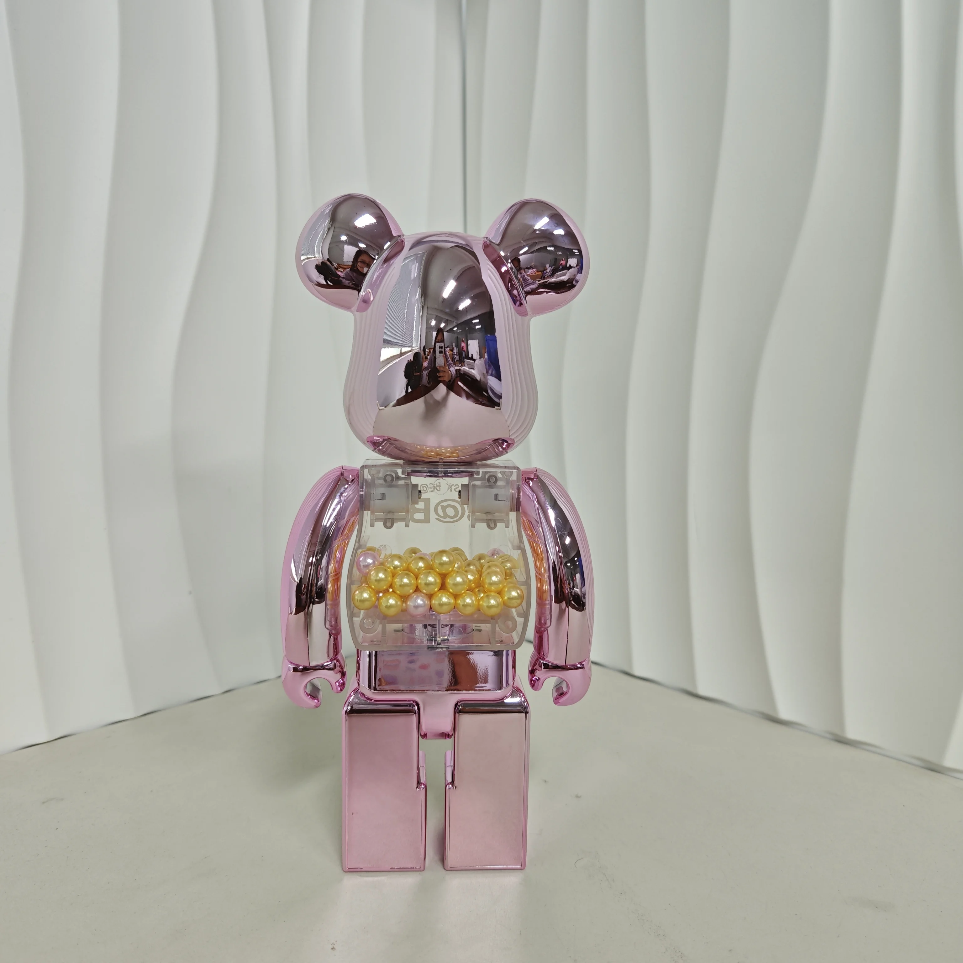 Figur Dekorasi Meja Bearbick 400% Electroplating Pink Qianqiu Tinggi 28cm, Sendi Dapat Diputar, Boneka Hadiah