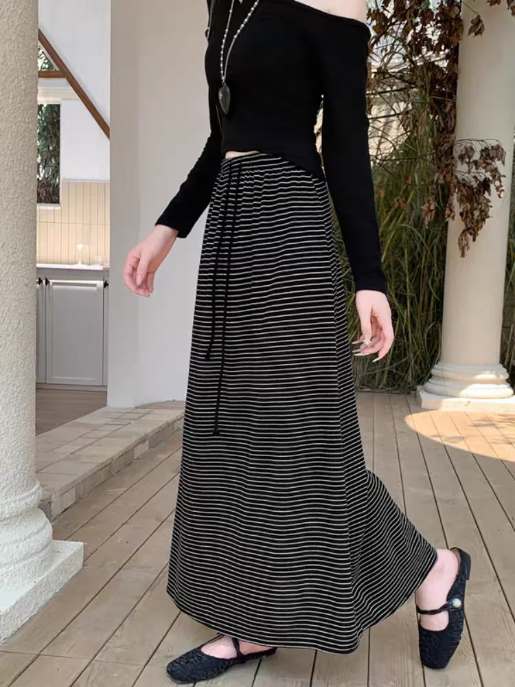 Vintage Striped Knit Midi Skirts For Women High Waist Bodycon to A-Line Chic Skirt Straight Fit Effortless Fall Style