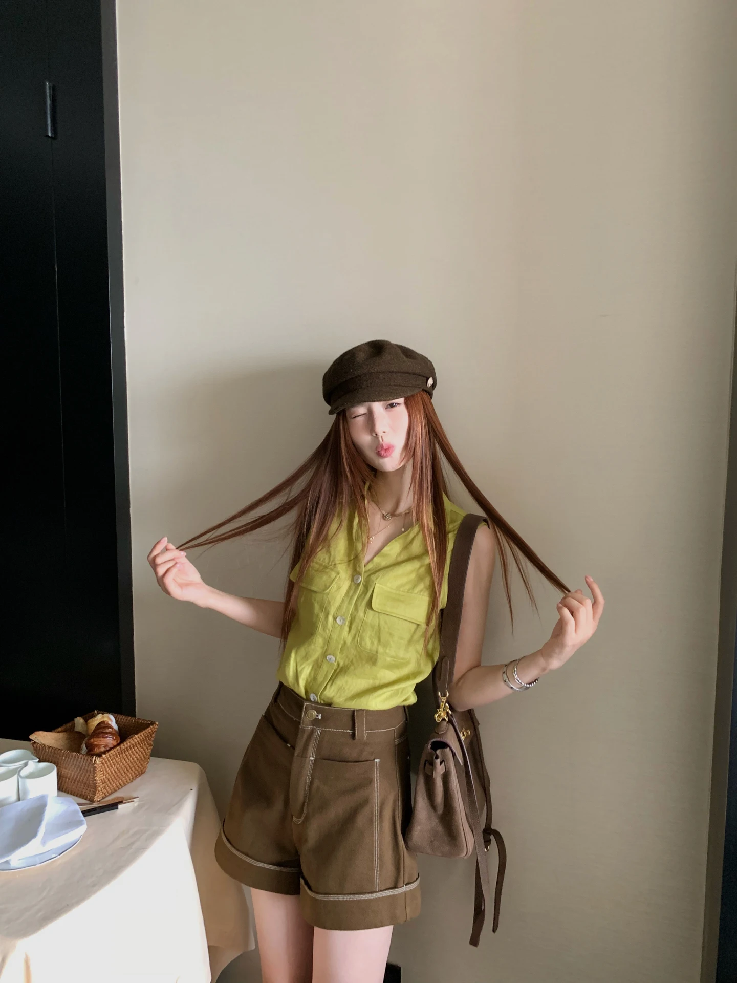 

Льняная рубашка свободного кроя Ele от бренда Xiao Jun Jun, впитывающая пот, тонкая, для летнего сезона.