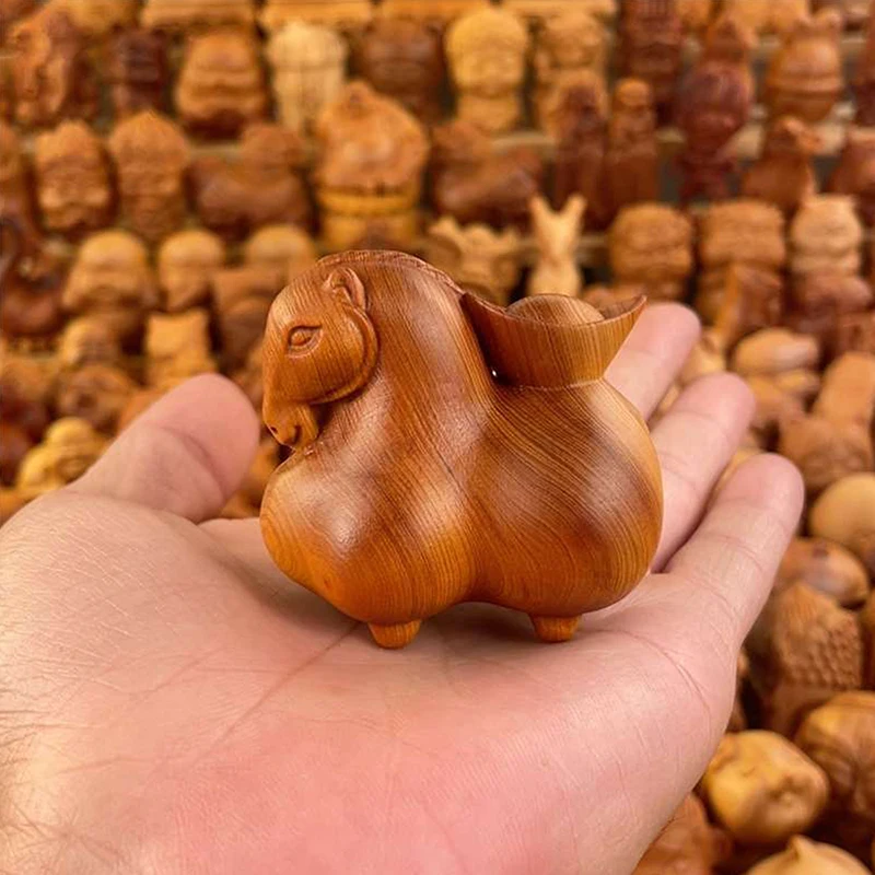 New Handcrafted Wooden Tang Horse Ornament Carved Design Chinese Zodiac Horse Statue Home Office Car Desk Decor 2026 New Year
