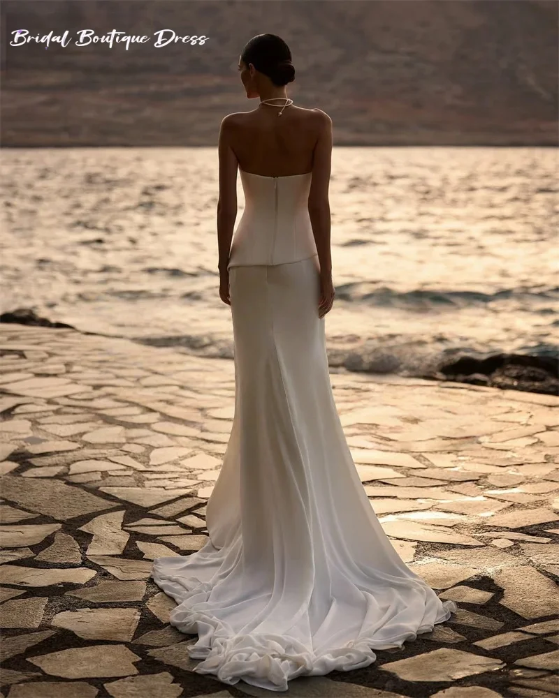 맞춤형 화려한 A라인 레이스 웨딩드레스 우아한 아플리케 신부 드레스 캐톨릭 스타일 트레인 브라이덜 가운 플러스 사이즈 웨딩드레스