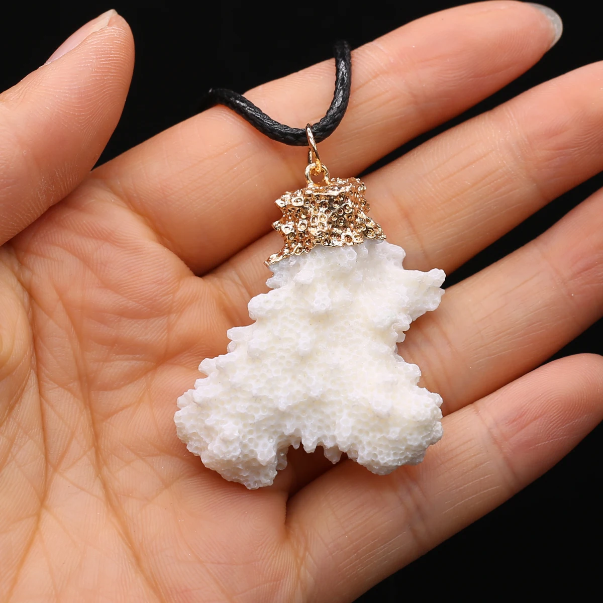 Fashion Natural Shell White Coral Finished Product with Chain DIY Jewelry Necklace Material Accessories Gift