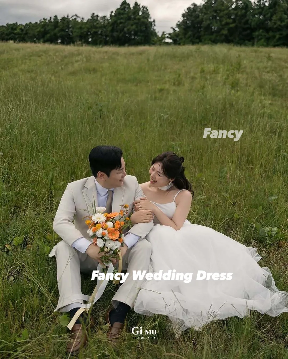 ชุดแต่งงานเจ้าหญิงสายเดี่ยวแบบแฟนซี สไตล์เกาหลี สำหรับถ่ายรูป ทรงเอไลน์ ผ้าซาตินนุ่มและผ้าทูลล์ ชุดเจ้าสาวรัดตัวด้านหลัง สามารถสั่งตัดได้