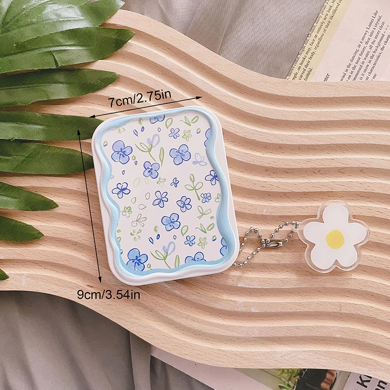 Specchio per il trucco pieghevole Flip-Top con fiore blu specchio tascabile portatile specchio per il trucco cosmetico rettangolare da donna con pettine