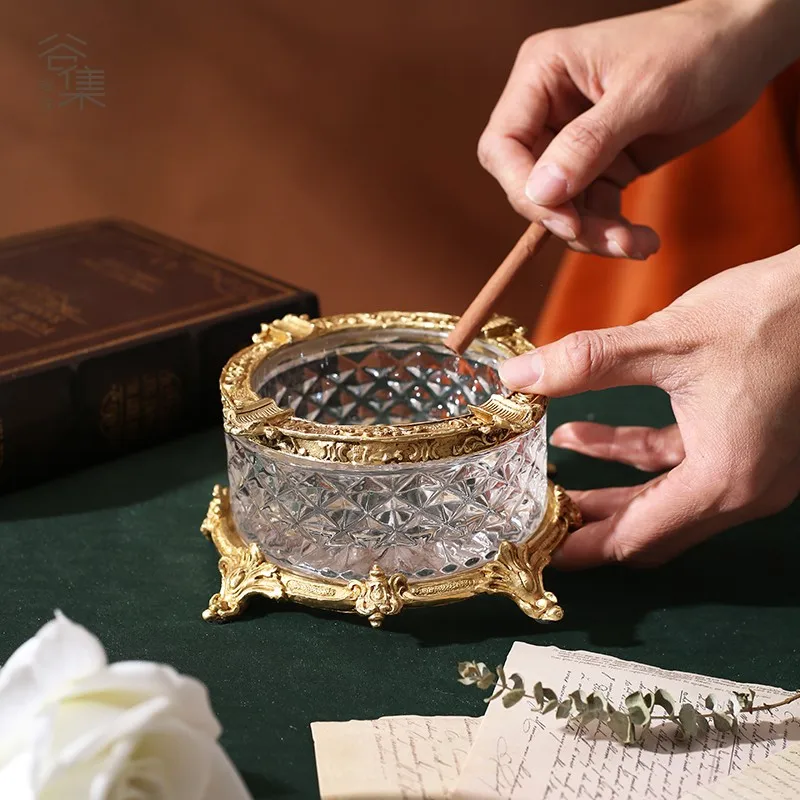 Crystal glass brass ashtray high-end creative new Chinese coffee table household round fashion