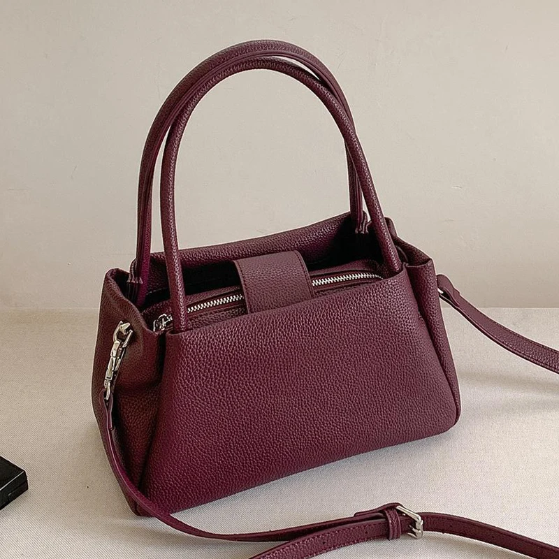 حقائب نسائية كورية كاجوال فاخرة بتصميم جديد لعام 2026، مصنوعة من مادة البولي يوريثان، بنمط الليتشي، مع جيب داخلي وحقيبة كتف بمقبض علوي جودة عالية ًالشحن مجانا وصول الشحن السريع