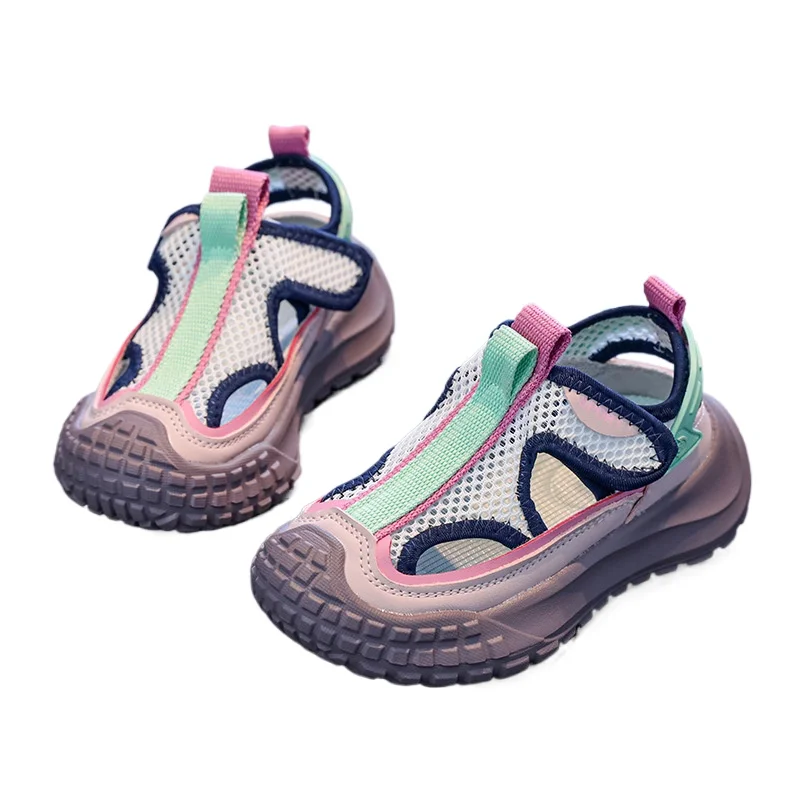 

Летние детские сетчатые кроссовки 2026 для мальчиков, дышащие сандалии с закрытым носком для девочек, уличные спортивные сандалии, пляжная обувь