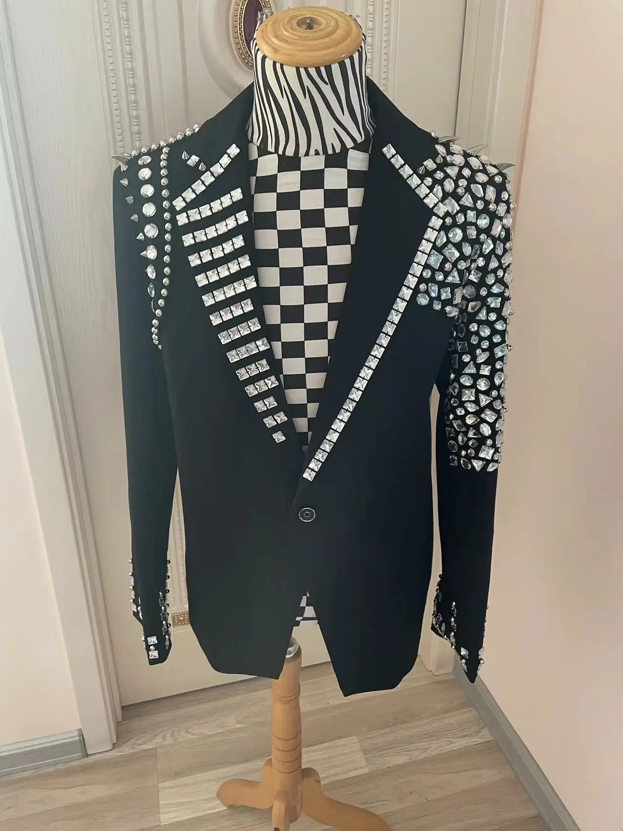 Handmade Men's Crystals Suit Blazers Fashion Rivets Diamond Casual Dress Nightclub Male singer Stage Show Performance Coat