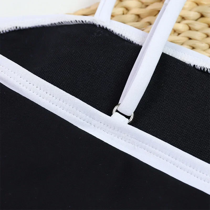 Costume da bagno Nuovo costume da bagno intero femminile semplice in bianco e nero con combinazione di colori piccolo vento profumato