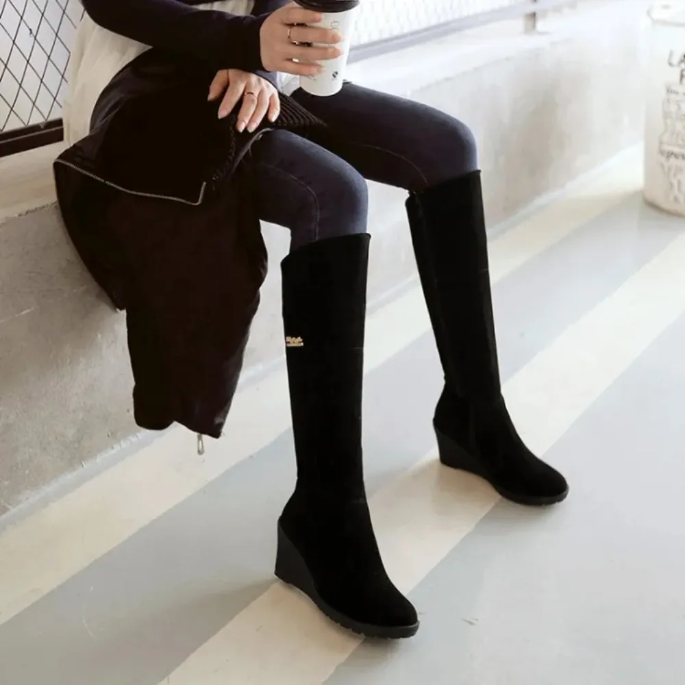 2026 Winter Boots Botas Mujer Shoes Women Boots Fashion Motocicleta Mulheres New Outono Inverno Botas De Couro Femininas 5522